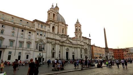 Plaza-Navona