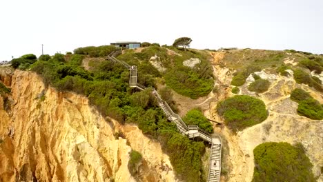 Metraje-aéreo-Lagos,-puente-de-la-piedad,-Algarve,-Portugal