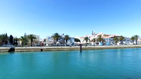 Panorámica-a-la-ciudad-desde-el-pueblo-Lagos-de-Algarve-en-Portugal