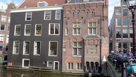 An-old-building-surrounding-the-big-canal