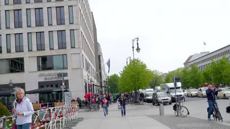 Die-Seitenstraße-des-Gebäudes-in-Berlin-Deutschland