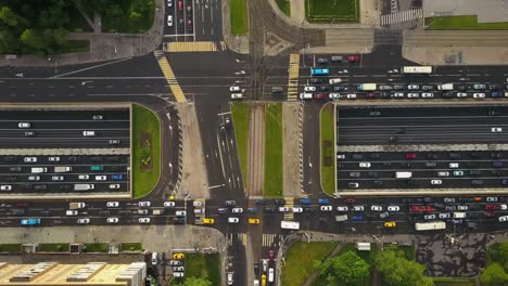 Russland-sonnigen-Tag-Moskau-Stadt-Verkehr-Prospekt-Mira-Kreuzung-Antenne-nach-unten-Ansicht-Panorama-4k