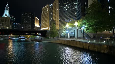 Chicago,-Illinois,-Estados-Unidos-de-América.-29-de-noviembre-de-2017.-Horas-de-la-tarde-en-el-centro-de-la-ciudad.