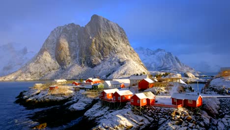 Hamnoy-village-on-Lofoten-Islands,-Norway