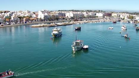 Luftbild-vom-Hafen-von-Lagos-in-Portugal