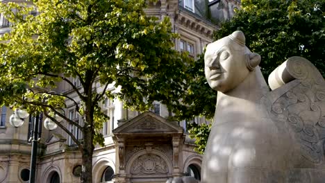 Detalle-de-la-plaza-Victoria-Square-en-Birmingham,-Inglaterra.