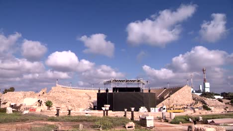Caesarea-Maritima-Amphitheaterbühne-Wolkengebilde-timelapse