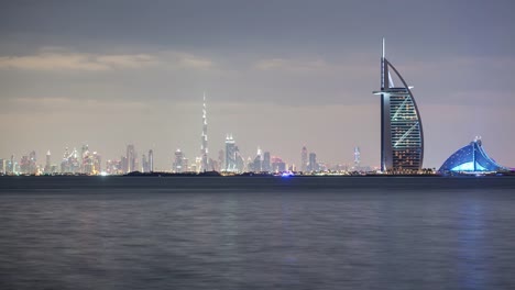 Wunderschönen-Sonnenuntergang-dubai-berühmte-hotel,-Veranstaltungsraum-\"panorama\"-4-k-Zeitraffer-VAE