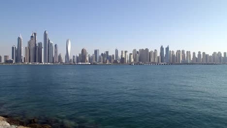 Luz-de-día-de-la-marina-de-dubai-panorámica-time-lapse