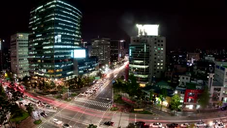 Lapso-de-tiempo-de-tránsito-en-concurridas-calles-noche-de-Seúl,-Corea-del-sur