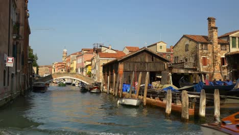 Italia-Venecia-ciudad-verano-día-barco-góndola-taller-Bahía-canal-panorama-4k