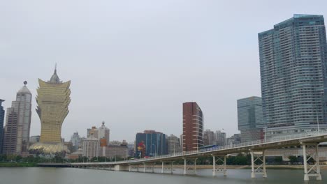 Puente-de-China-día-de-lluvia-Macao-ciudad-famoso-hotel-Bahía-centro-4k