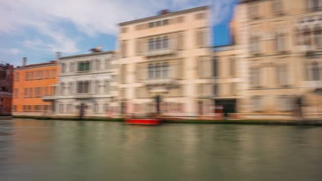 Italien-Sommer-Tag-berühmten-Venedig-Stadt-Canal-ferry-Road-Reise-Fahrt-Panorama-4k-Zeitraffer