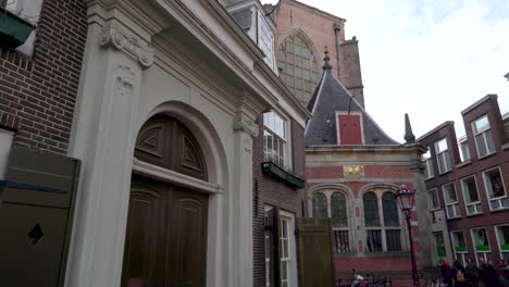 The-old-buildings-surrounding-the-city-of-Amsterdam