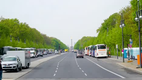 Busy-streets-of-Berlin-taken-on-a-morning