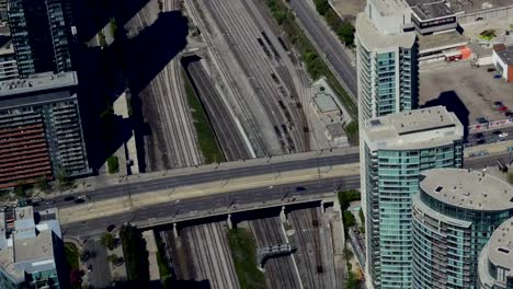 Overhead-of-Traffic-and-Railway-Lines-in-Toronto