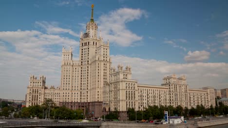 Edificio-en-Kotelnicheskaya-Naberezhnaya-hyperlapse