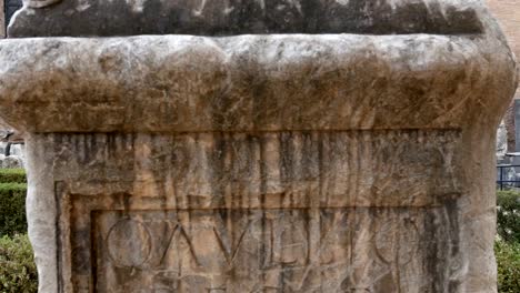 Roman-marble-tomb,-Rome