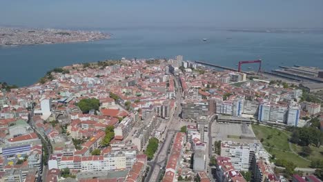 Portugal-día-soleado-tiempo-Lisboa-ciudad-Bahía-muelle-aéreo-panorama-4k