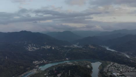 Aerial-view-of-Xindian-River