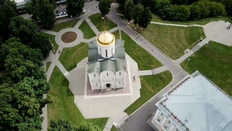 Panoramische-Luftaufnahme-von-Zielobjekten-Kathedrale