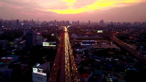 Aeiral-Szene-von-mehreren-Lane-Autobahn-Verkehr-in-der-Rush-Hour,-4k-video