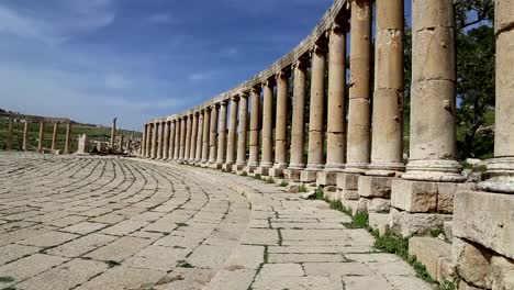 Forum-(Oval-Plaza)-in-Gerasa-(nach-Jerash),-Jordanien