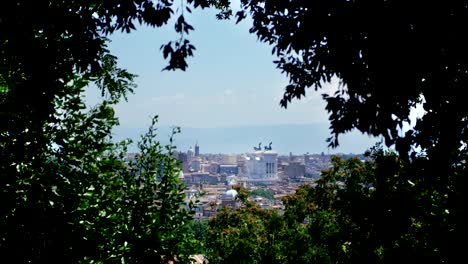 Blick-auf-Rom-vom-Gianicolo:-Monumente,-die-skyline-der-Stadt,-Geschichte,-Landschaft