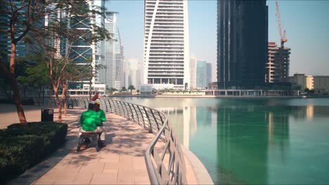 Lapso-de-tiempo-del-día-de-la-vida-de-la-ciudad-de-dubai