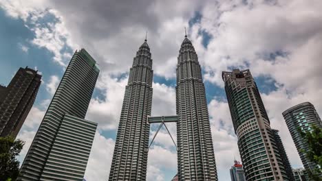 vista-panorámica-sobre-la-famosa-Torres-4-k-tiempo-transcurrido-desde-kuala-lumpur