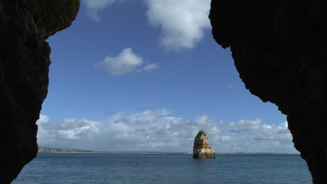 Die-Küste-der-Algarve-in-Lagos-Portugal