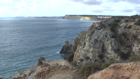 Die-Küste-der-Algarve-in-Lagos-Portugal