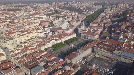 Portugal-día-soleado-Lisboa-paisaje-urbano-central-rossio-Plaza-aérea-panorama-4k