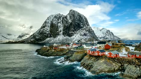 Hamnoy-village-on-Lofoten-Islands,-Norway-timelapse