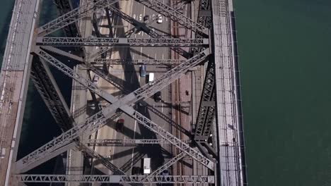 Verkehr-auf-Sydney-Harbour-Bridge