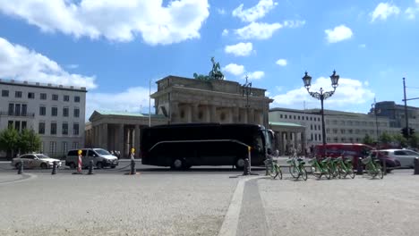 Straßenverkehr-in-Berlin