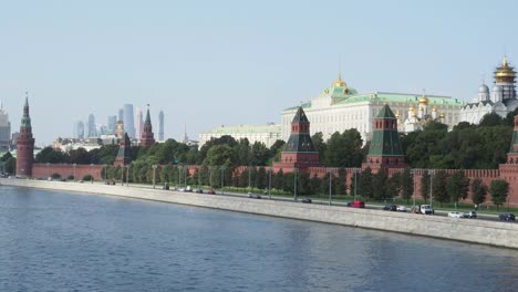 view-of-Kremlin-and-Moskva-River-in-Moscow-city-in-september