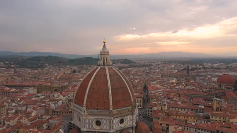 Kuppel-von-Florenz-in-der-Abenddämmerung