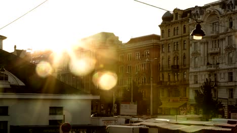 Naschmarkt-Wien-abends//-4-k-Timelapse