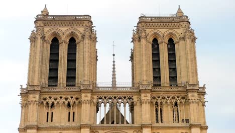 Kathedrale-Notre-Dame,-Paris,-Frankreich