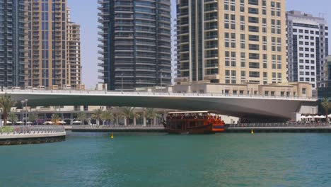 Emiratos-Árabes-Unidos-la-luz-solar-Marina-de-Dubai-puente-de-panorama-4-K