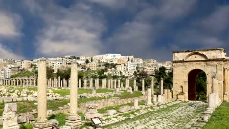 Römische-Ruinen-in-der-jordanischen-Stadt-Jerash-(Gerasa-der-Antike),-die-Hauptstadt-und-größte-Stadt-Jerash-Governorate,-Jordanien