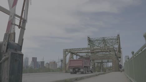 Rusted-Bridge-Timelapse