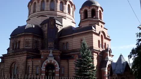 Die-Narva-Kathedrale-der-Auferstehung-Christi-(Kathedrale-der-nationalen-Wiedergeburt-Hristovy)---der-Tempel-der-estnischen-orthodoxen-Kirche-des-Moskauer-Patriarchats-in-der-Stadt-Narva.-Estland.