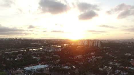 POR-SOL-AEREA-ALTO-DE-PINHEIROS,-SÃO-PAULO,-BRASILIEN