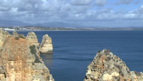 Die-Küste-der-Algarve-in-Lagos-Portugal