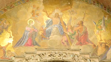 The-painting-of-the-image-of-Jesus-on-the-wall