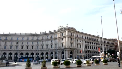 Piazza-Repubblica,-Rom