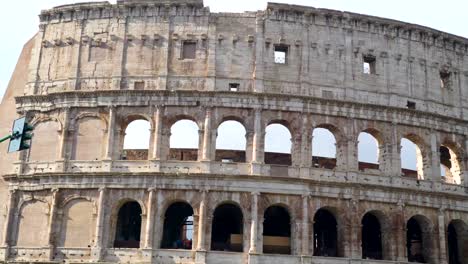 El-gran-hito-de-Roma-Italia,-el-Coliseo