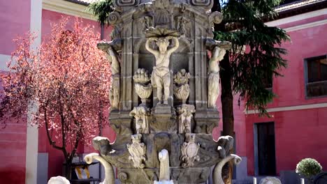 Ruhm-Brunnen.	Dreharbeiten-in-Spanien.